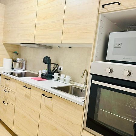 Ferienwohnung Pisos Baraja Gl Madrid Exterior foto