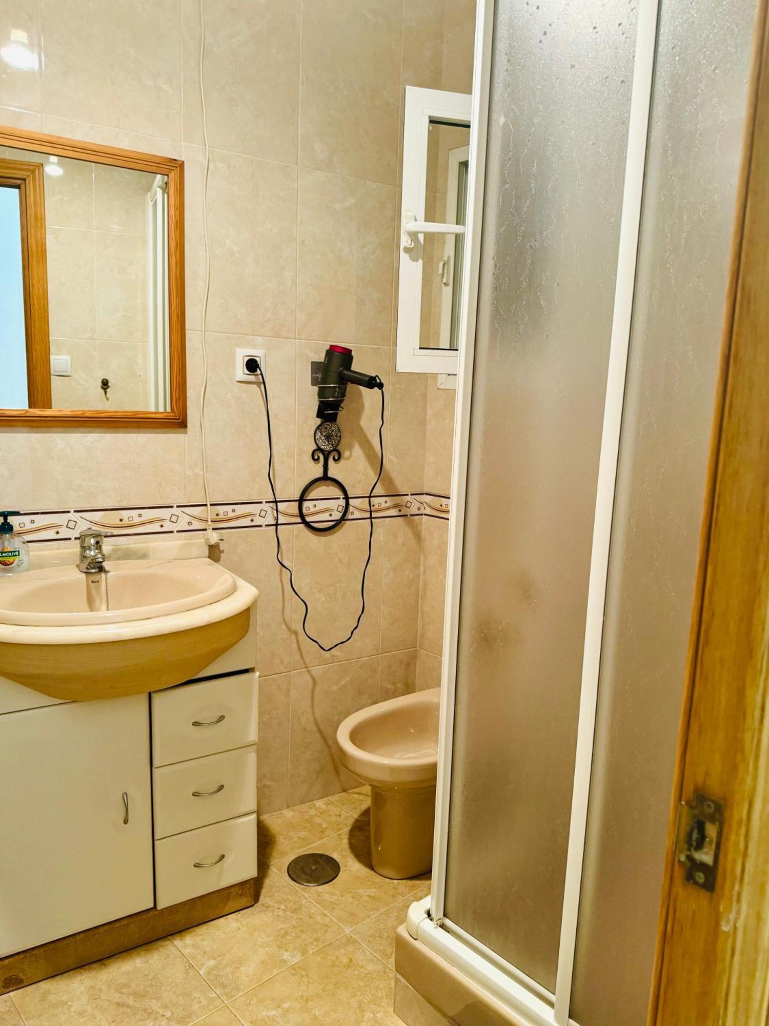 Ferienwohnung Pisos Baraja Gl Madrid Exterior foto