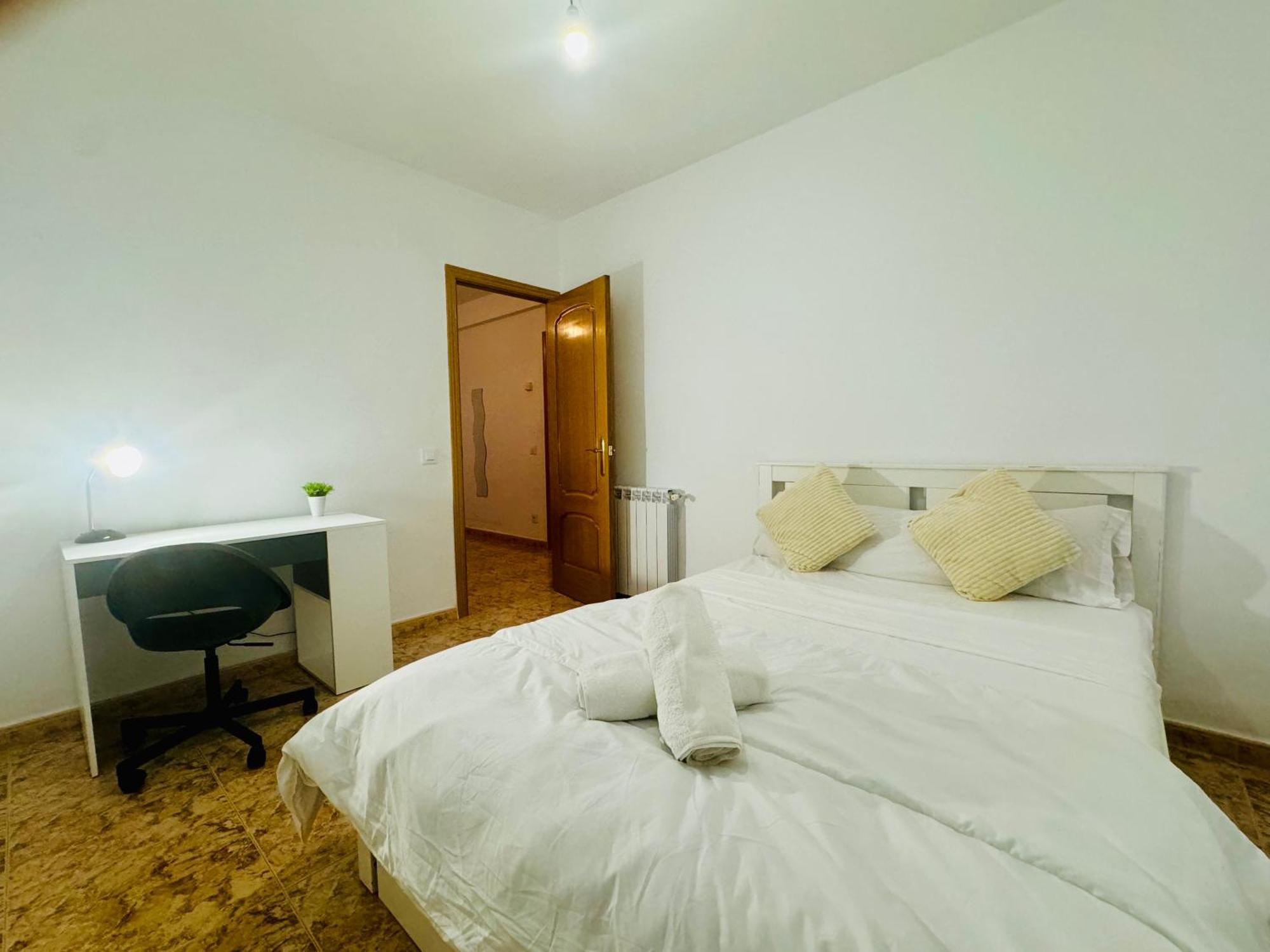 Ferienwohnung Pisos Baraja Gl Madrid Exterior foto