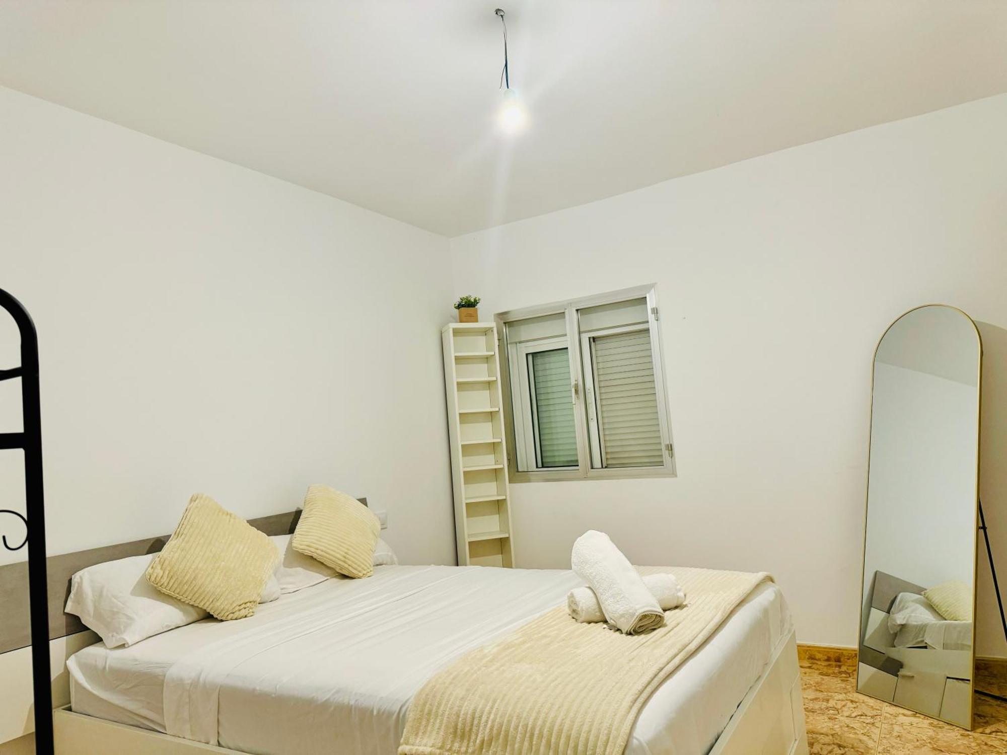 Ferienwohnung Pisos Baraja Gl Madrid Exterior foto